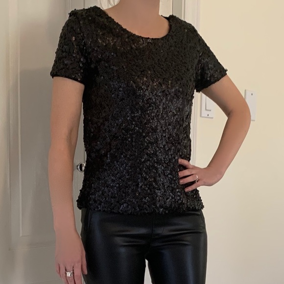 ❤️H&M Black Sequin top - Picture 2 of 6